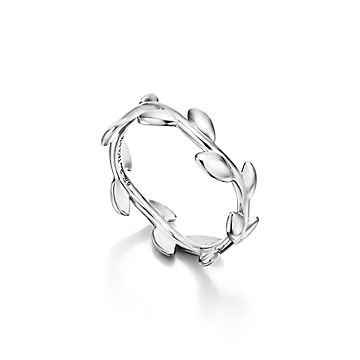 Paloma Picasso® Olive Leaf Band Ring in Silver, Narrow | Tiffany & Co.