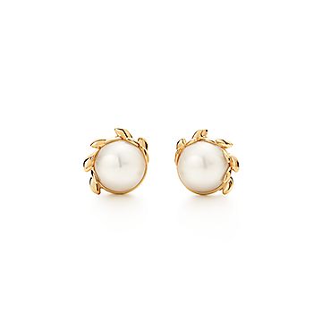 pearl ear studs designs