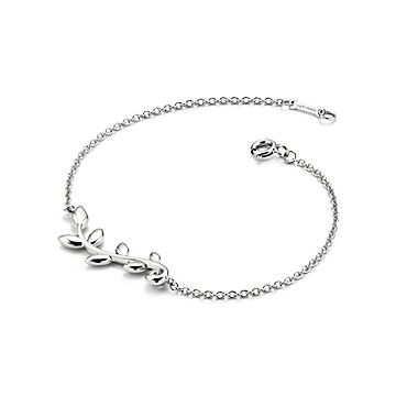 Paloma Picasso® Olive Leaf vine bracelet in sterling silver, medium.