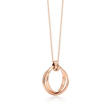 paloma's melody circle pendant