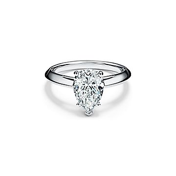 18ct White Gold Lab Grown 1ct Pear Diamond Engagement Ring