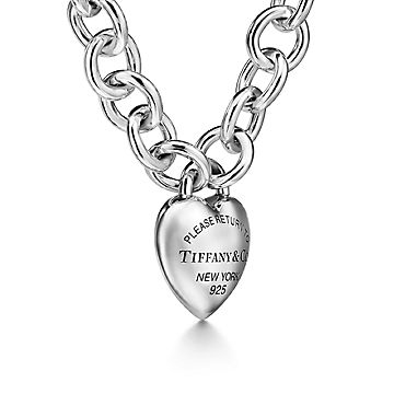 Tiffany & co hot sale heart toggle necklace