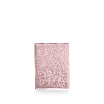 Return to Tiffany™ Passport Cover in Crystal Pink Leather