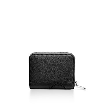 Return to Tiffany® Small Zip Wallet in Black Leather | Tiffany & Co. US