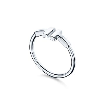 ティファニー T ワイヤー リング ホワイトゴールド | Tiffany & Co