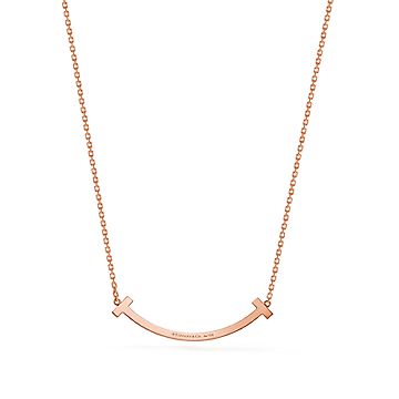 ティファニー T（ミディアム）スマイル ペンダント ダイヤモンド 18K ローズゴールド | Tiffany u0026 Co.