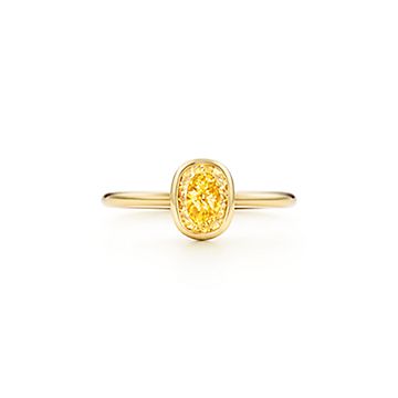 tiffany yellow diamond bezet ring