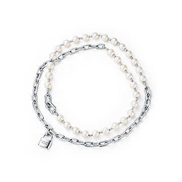 Tiffany HardWear Pearl Lock Necklace in Silver, 9-10 mm | Tiffany 