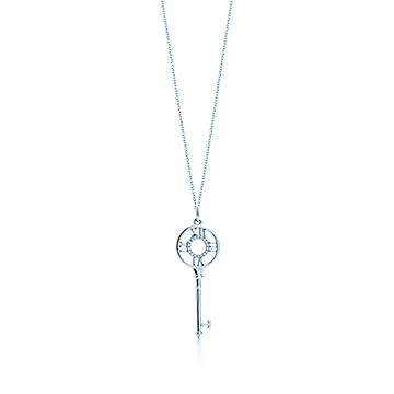 Atlas Key Charm In 18k White Gold With Diamonds On A Chain Medium Tiffany Co - Tiffany Atlas Pendant White Gold Atlas Key Charm In 18k White Gold With Diamonds On A Chain Medium Tiffany Co - Tiffany Atlas Pendant White Gold