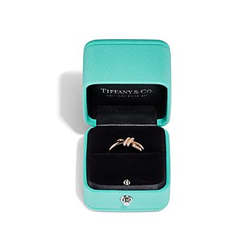 tiffany-knotring-