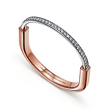 Lock It Padlock Pendant, White Gold and Pavé Diamond - Luxury Silver