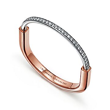 Tiffany Lock Pendant in White Gold with Pavé Diamonds