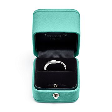 Tiffany love store lock ring