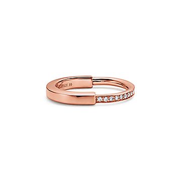 【Tiffany & Co】 Knot’s☆Rose Gold 18k シングル リング Tiffany Knot Ring in Rose Gold with Diamonds | Tiffany & Co. US