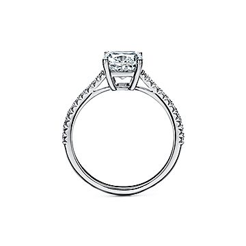 Cushion cut deals diamond tiffany