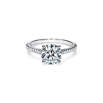 Tiffany novo store engagement ring