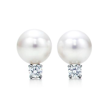 Tiffany Signature™ Pearls Earrings