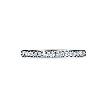 Need wedding band ideas for my pave radiant engagement ring! 4