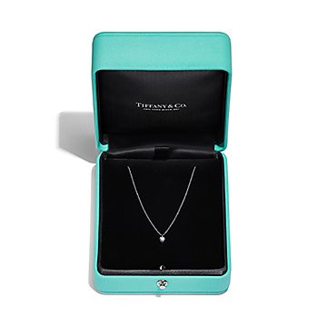 Tiffany single deals diamond necklace