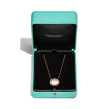 【Tiffany&Co】TiffanyT☆18k Rose Gold pearl Circle ピアス Tiffany T Mother-of-pearl Circle Earrings in Rose Gold