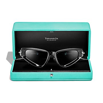 （New)Tiffany Titan by Pharrell Williamsサングラス Tiffany Titan by Pharrell Williams PUNK Sunglasses in Black