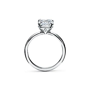 Tiffany True Verlobungsring In Platin Eine Ikone Der Modernen Liebe Tiffany Co Their prices range from $650 to $20000.