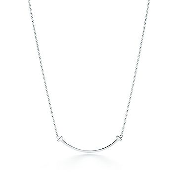 Tiffany & Co. Tiffany T 18k Large Smile Necklace