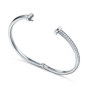 T1 narrow diamond hinged bangle 