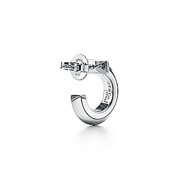 ティファニー T T ワン フープ ピアス ホワイトゴールド | Tiffany & Co
