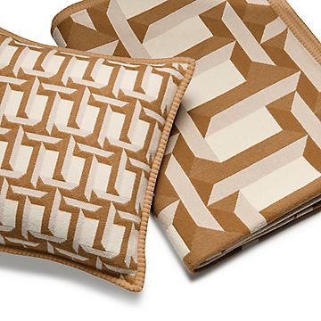 ティファニー T トゥルー ブランケット | Tiffany & Co.