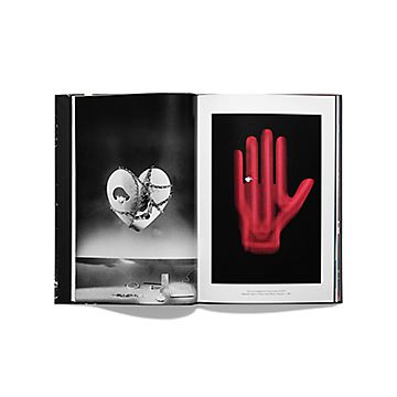 洋書『WINDOWS at TIFFANY & Co.』ティファニー本店 Windows at Tiffany & Co.: Book | Tiffany & Co. US