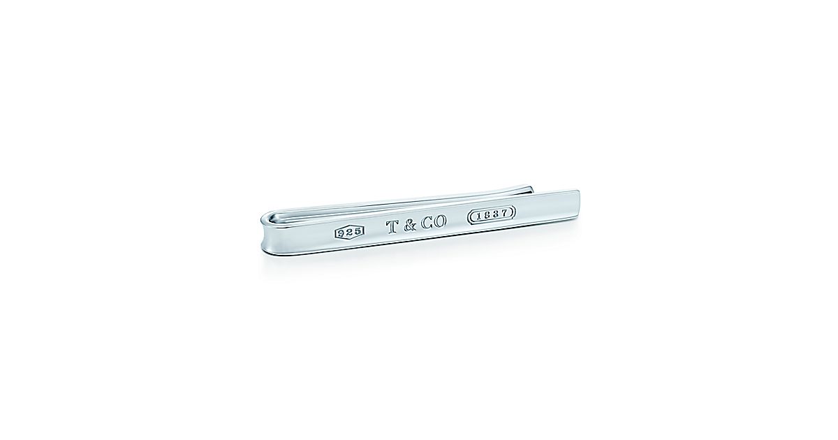 Tiffany 1837™ tie bar in sterling silver. Tiffany & Co.