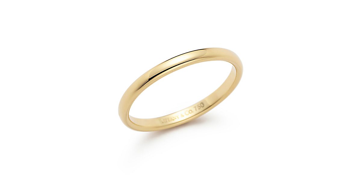 Tiffany Classic™ wedding band ring in 18k gold, 2 mm wide. | Luxury ...