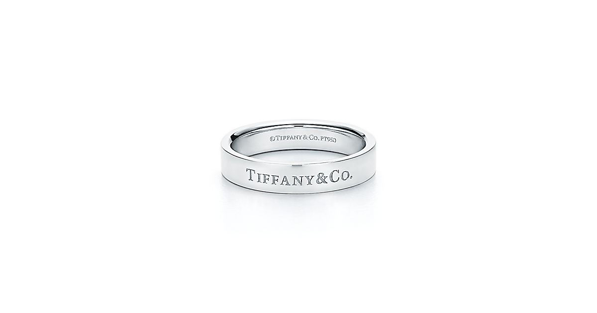 Tiffany & Co.® band ring in platinum, 4 mm wide. Tiffany & Co.