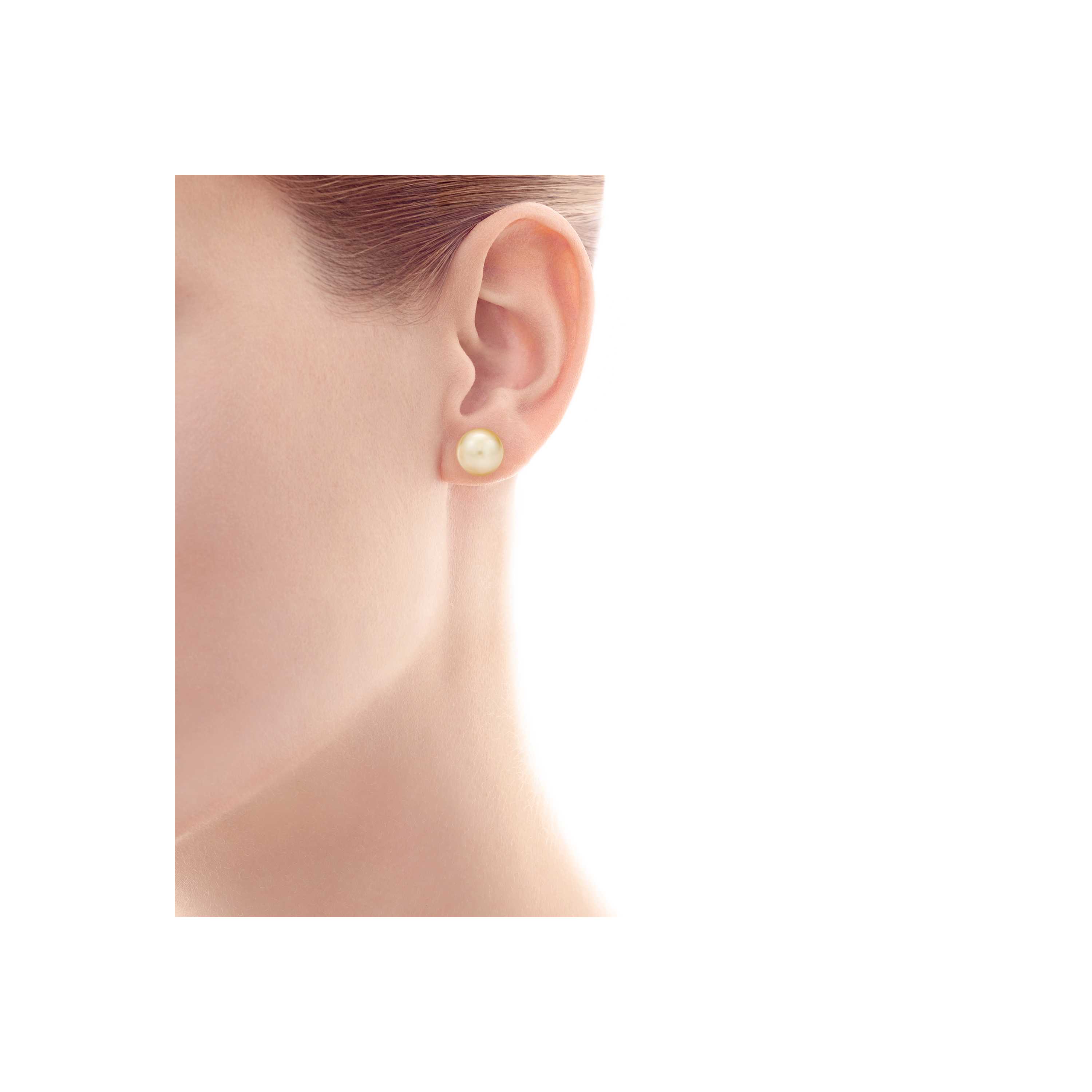 Tiffany South Sea Pearl Earrings With 18k Gold Co Tiffany South Sea Pearl Earrings Model Shot 1