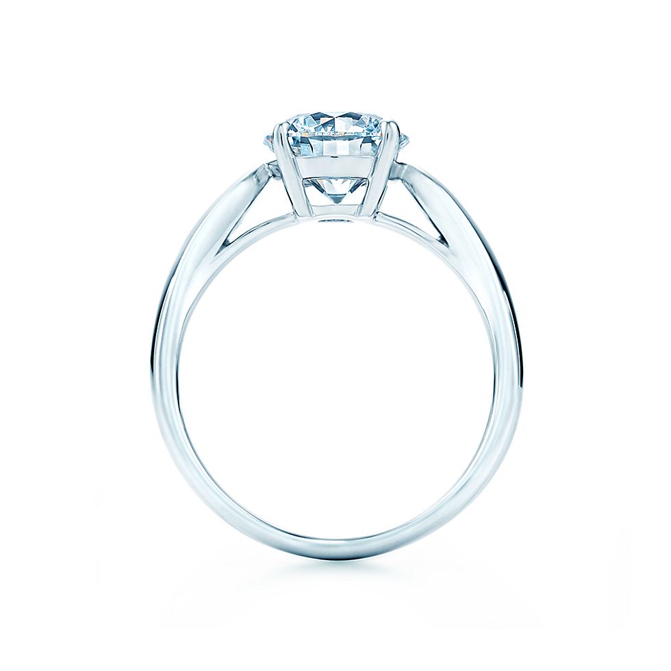 ティファニーのブライダルフェアでハーモニーのデザインの婚約指輪を試着してきた 婚約指輪の人気ブランドまとめサイト