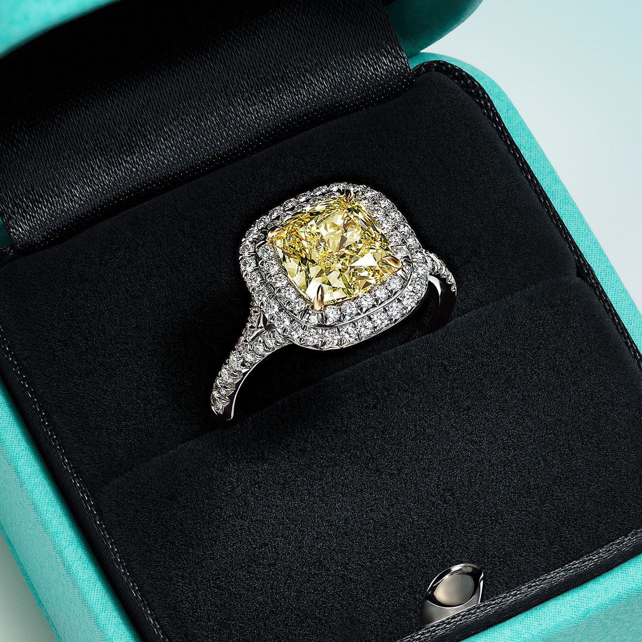 Engarce en grano de Tiffany & Co.