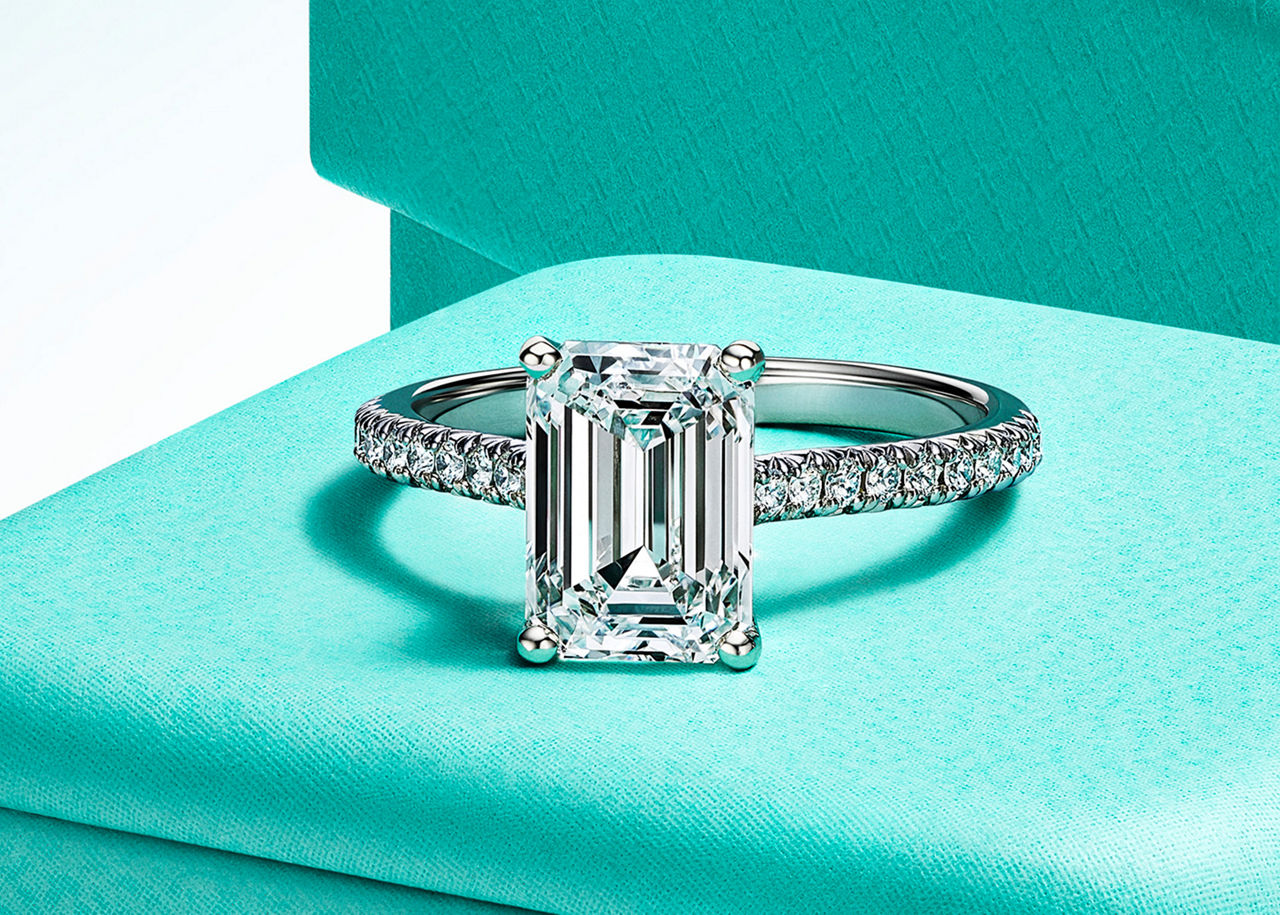 Diamanti o gemme di colore