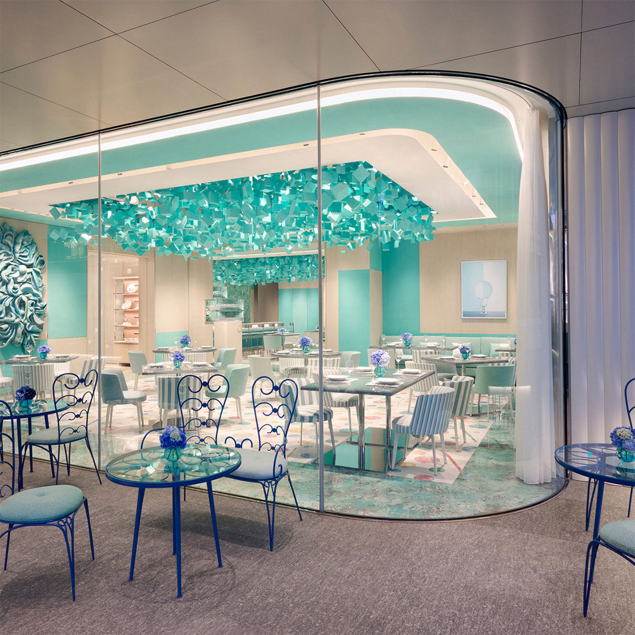 Blue Box Café 