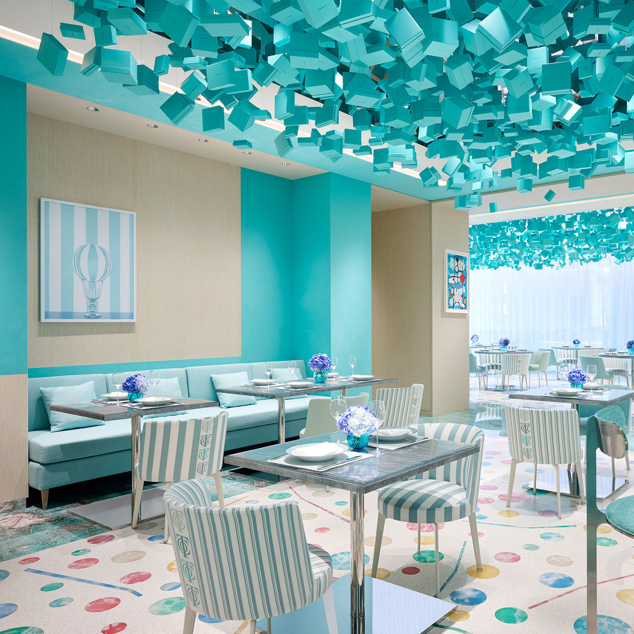 Blue Box Café
