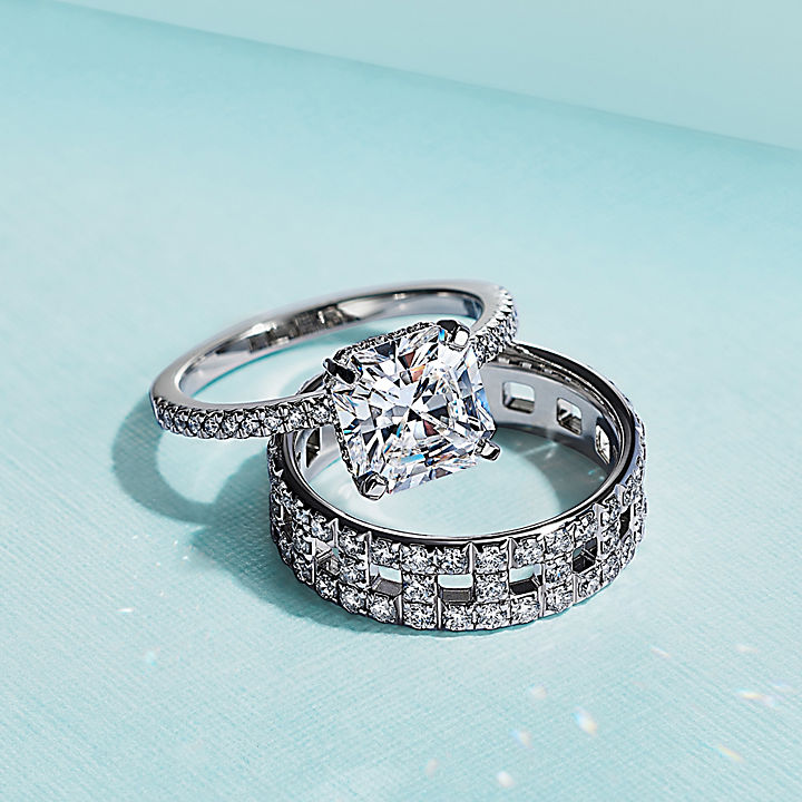 How to Choose a Wedding Band