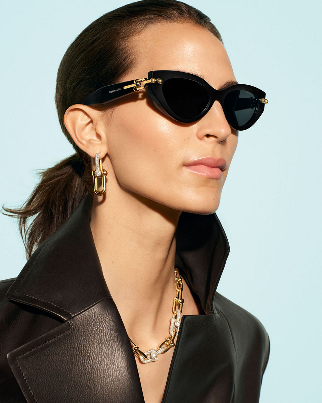 Scopri il look
