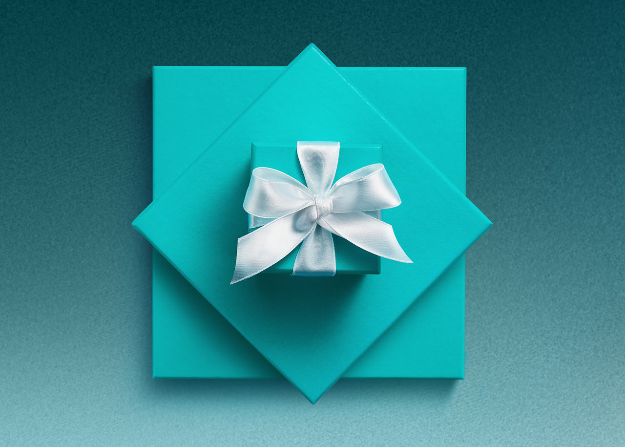 Luxury Gifts for Anniversaries & Holidays | Tiffany & Co.