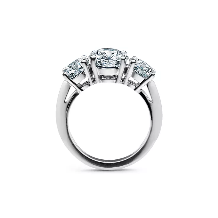 Tiffany:Bague de fiançailles Trois pierres en platine 950 millièmes, 5