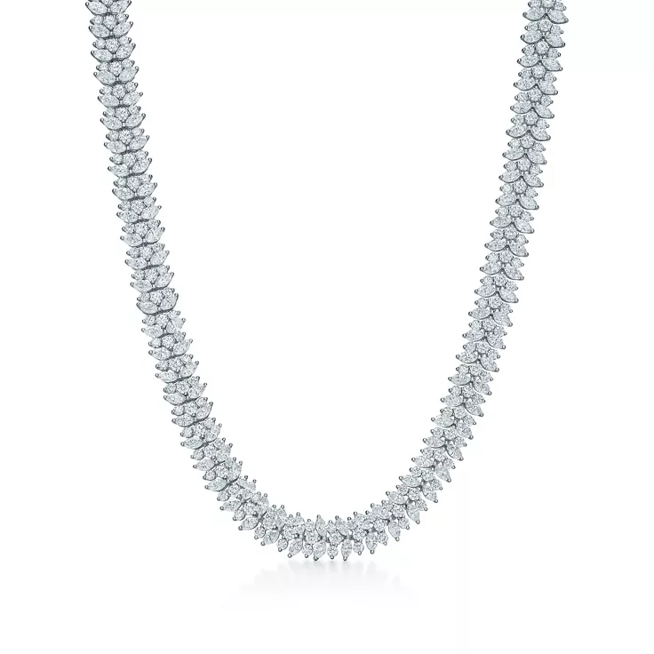Collar de racimos de diamantes en talla marquesa, 21
