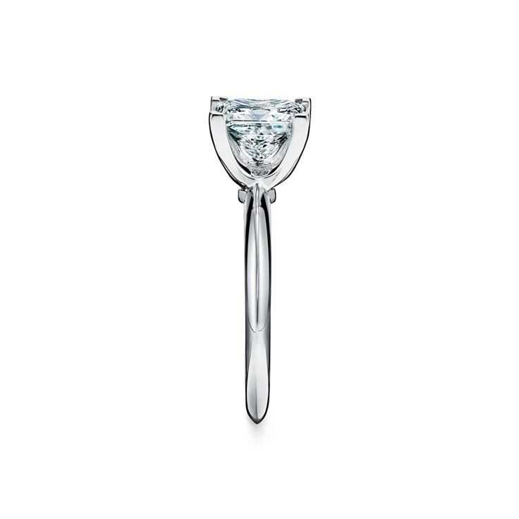 Princess-cut Diamond Engagement Ring in Platinum image number 4