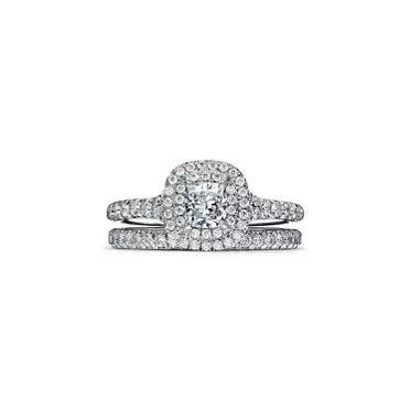 Tiffany Soleste&reg;:Cushion-cut Double Halo Engagement Ring with a Diamond Platinum Band, 6