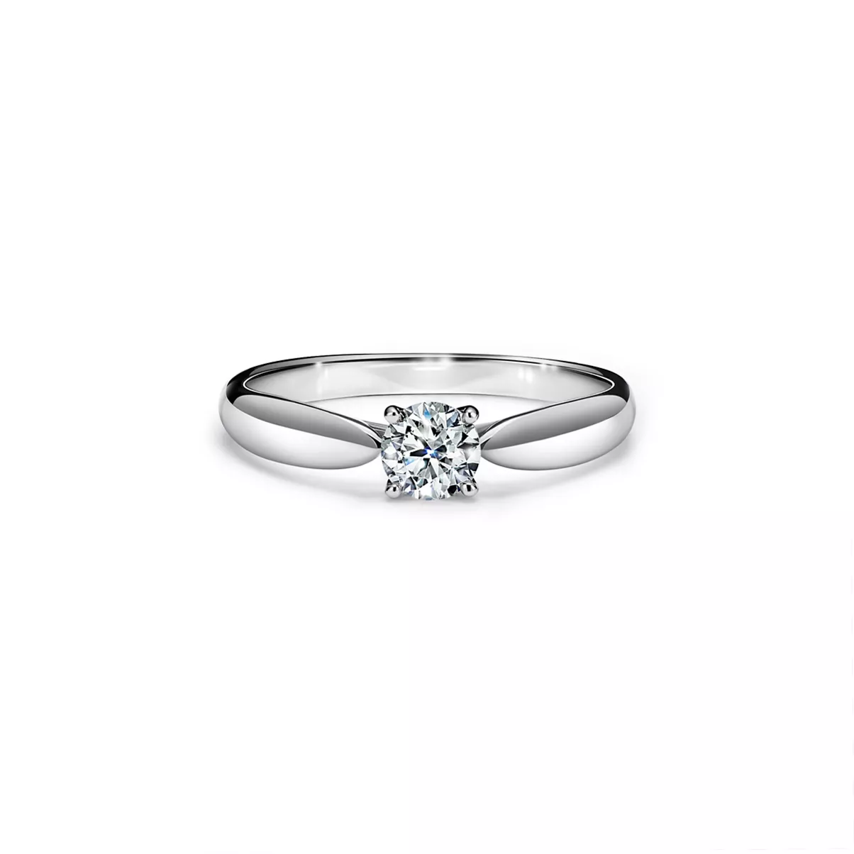 Round Brilliant Engagement Ring in Platinum
