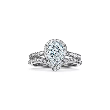 Tiffany Soleste&reg;:Pear-shaped Halo Engagement Ring with a Diamond Platinum Band, 7