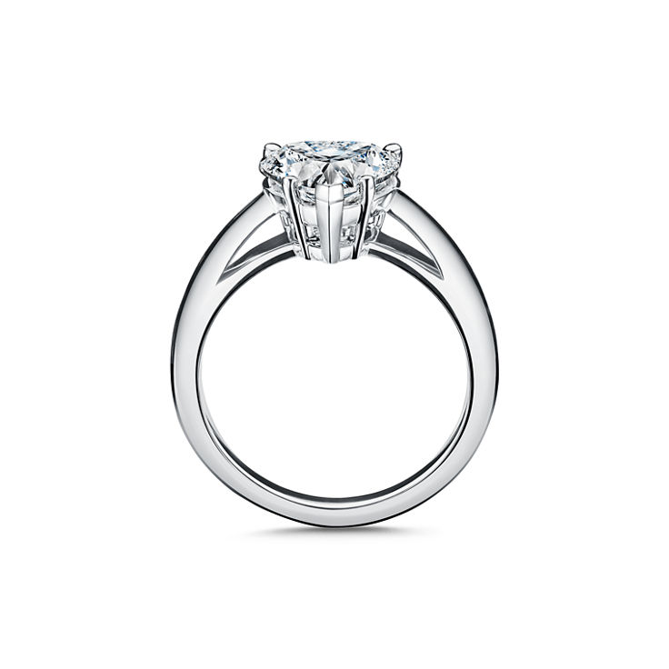 Heart-shaped Diamond Engagement Ring in Platinum image number 5